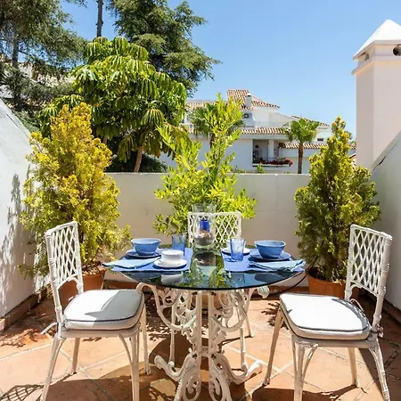 Genteel Senorio De Apartment